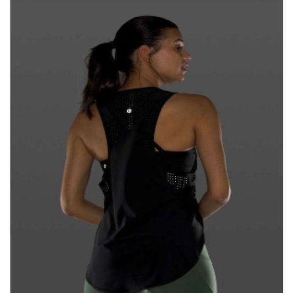 Lululemon × Peloton Sporty All Run Long
Tank Black reflective
Size 8  NWOT - Picture 2 of 5